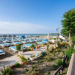 https://alojamientos-el-carmen-caihuela.1costadelsol.com